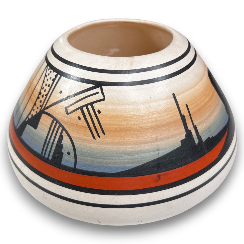 Navajo Pottery Pot Vessel Desert Scene‎ Hand Painted Artist Signed